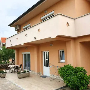 Apartment Elvira, Krk Town