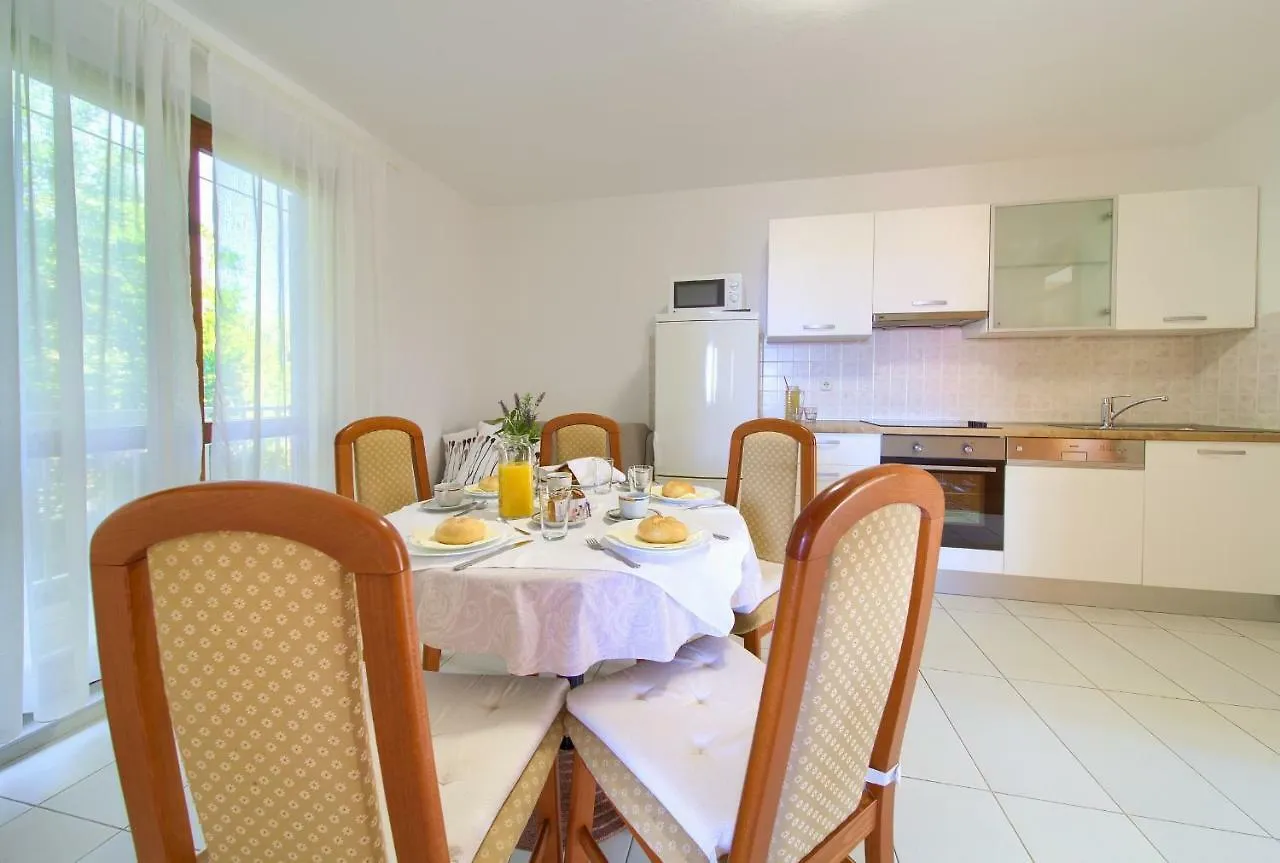 Apartments Loncar Krk Town 0*,  Kroatien