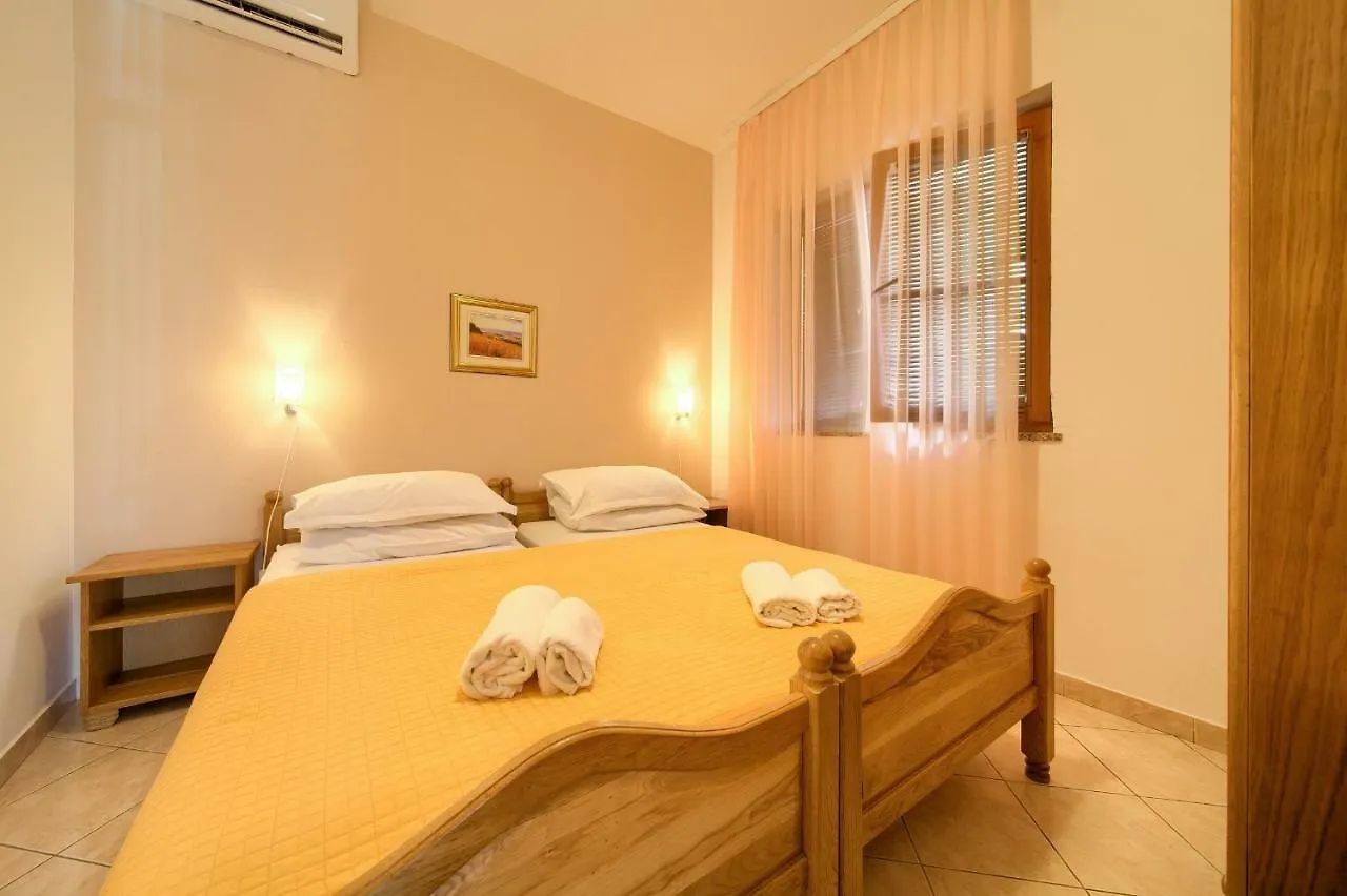 Apartments Loncar Krk Town